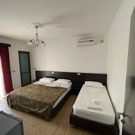 Centre Hotel Berat Dış mekan fotoğraf