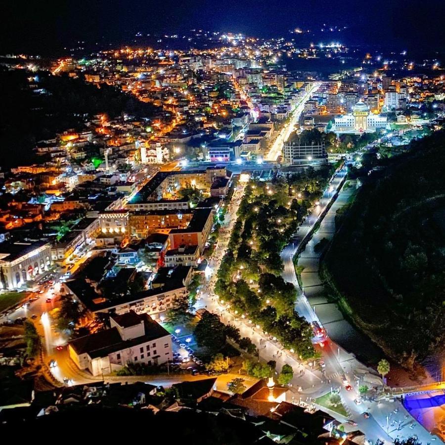 Centre Hotel Berat Dış mekan fotoğraf